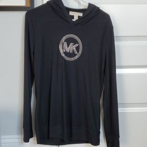 Womens hooded long-sleeved shirt